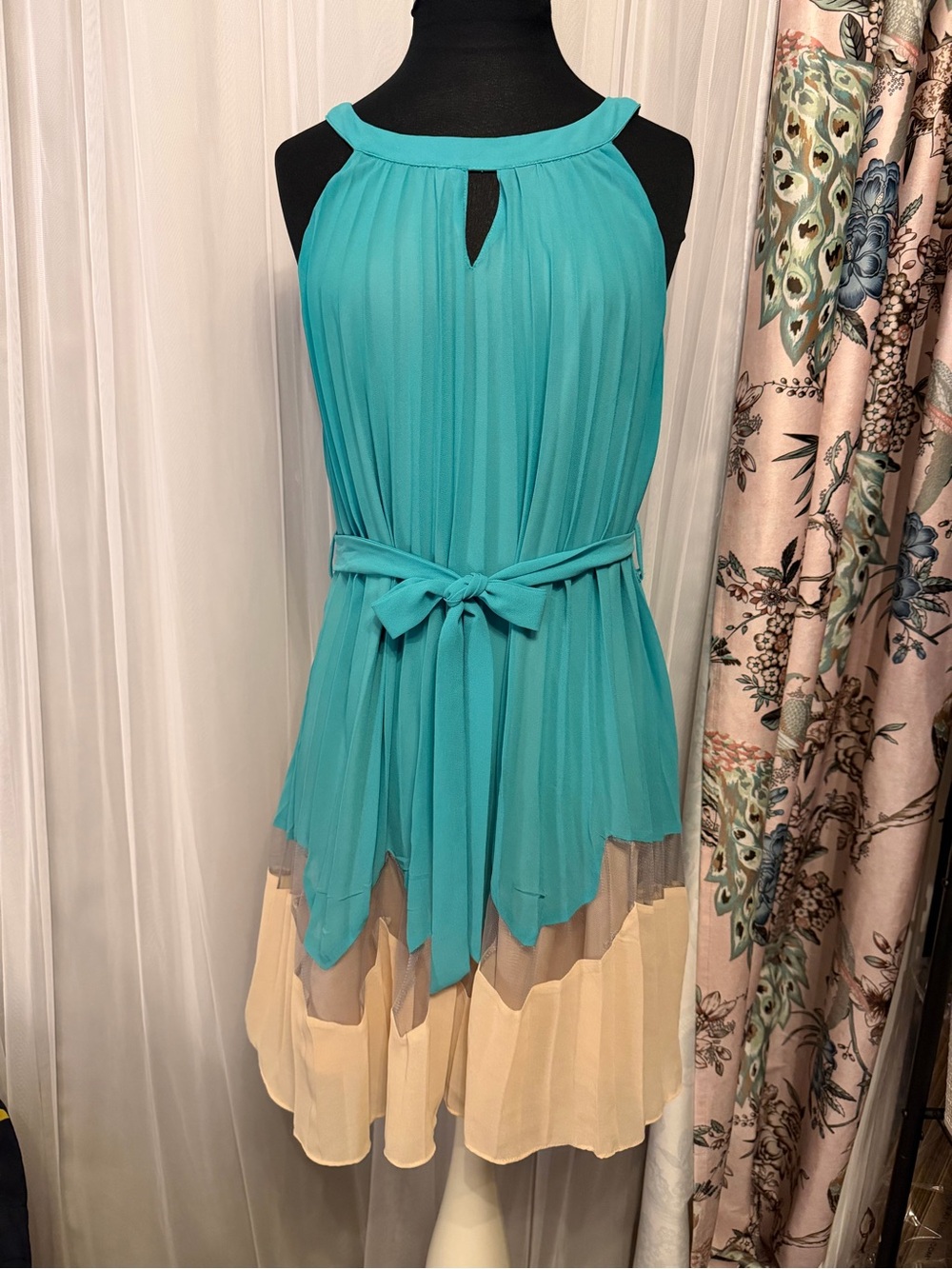 Ya Los Angeles Teal and Cream Pleated Midi Dress